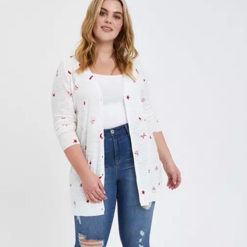 Torrid Button Front Cardigan Sweater White Red Skull Crossbones Womens Plus 4 4X